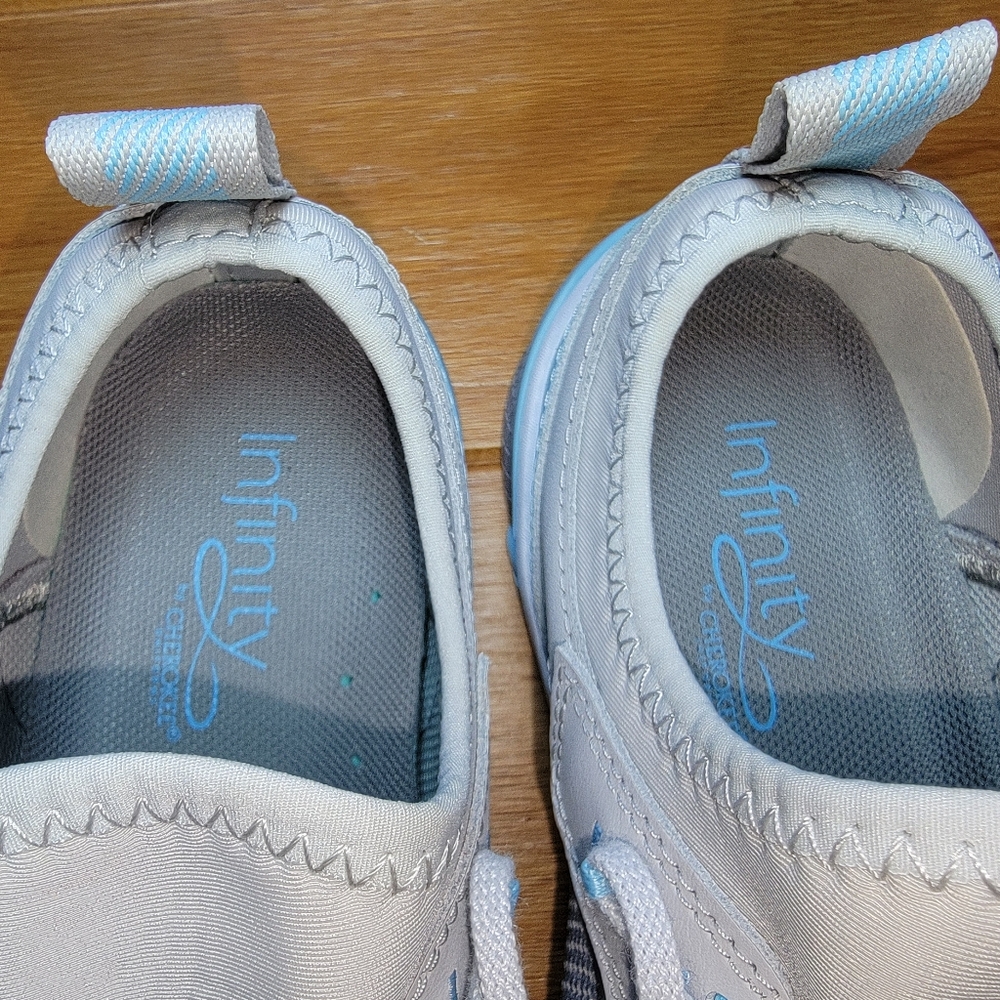 Infinity Dart Premium Athletic Shoe - Size 7.5 - Picture 5 of 8